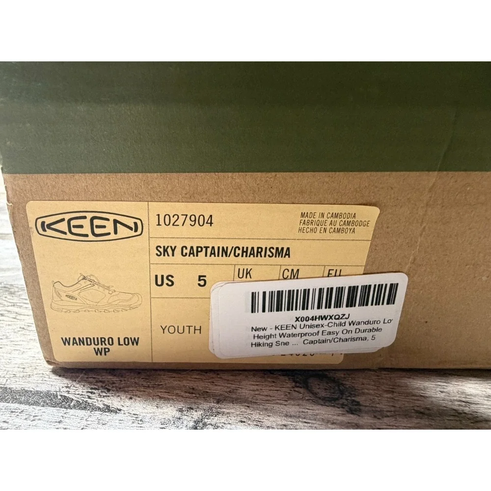 New Keen Children Wanduro Low Height Waterproof Boots Size 5 Purple